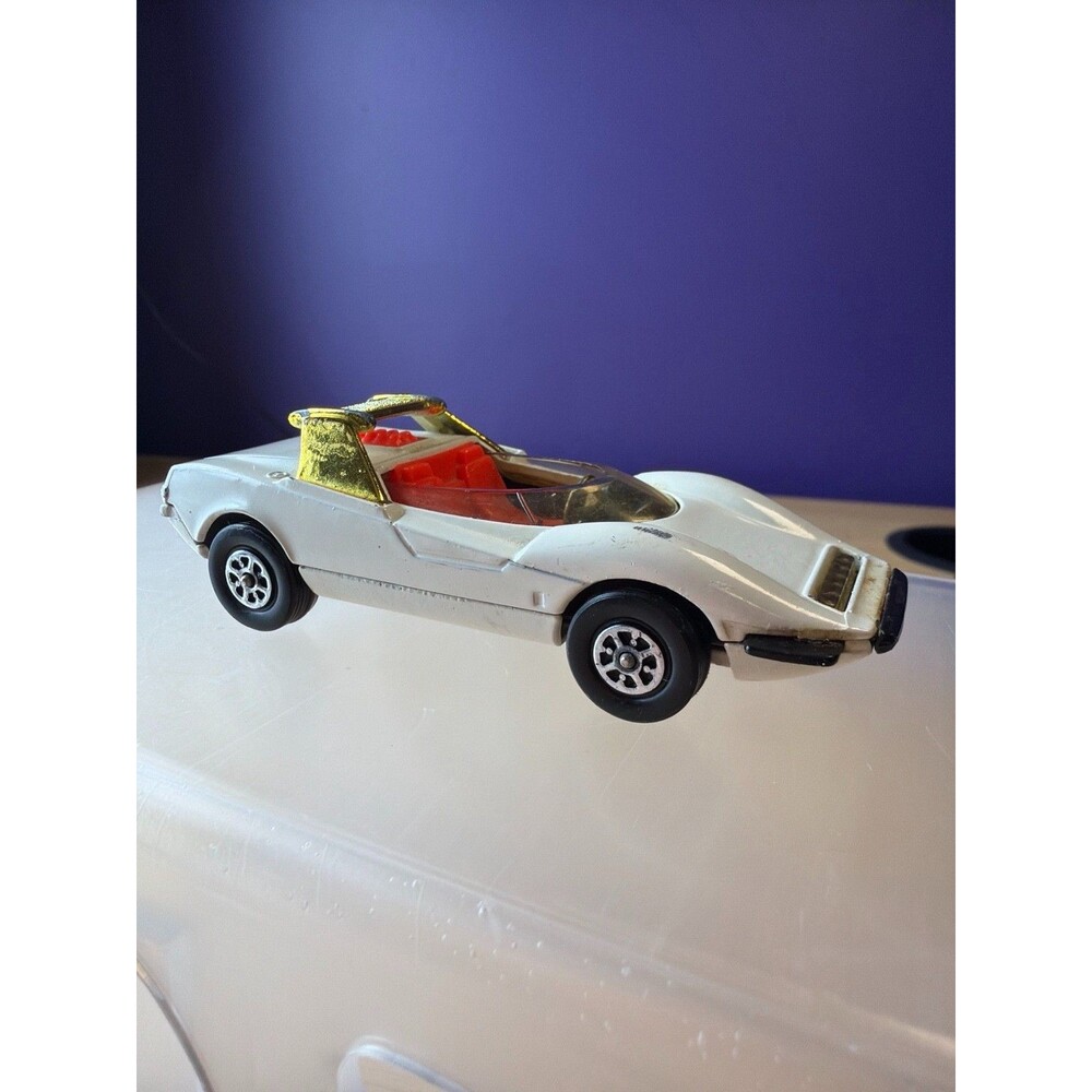 Vintage Corgi Whizzwheels Alfa Romeo P33 White‎ Gold Spoiler Diecast Car